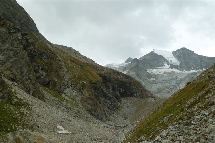 France Alps, Walkers Haute Route (Chamonix to Zermatt), Cabane de Moiry on descent - 1st September 2015, Walkopedia